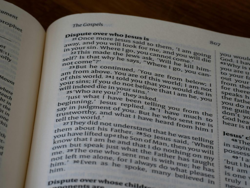 Aprende a usar pronombres lo, la y le en español: ¡Guía completa para estudiantes de ELE!