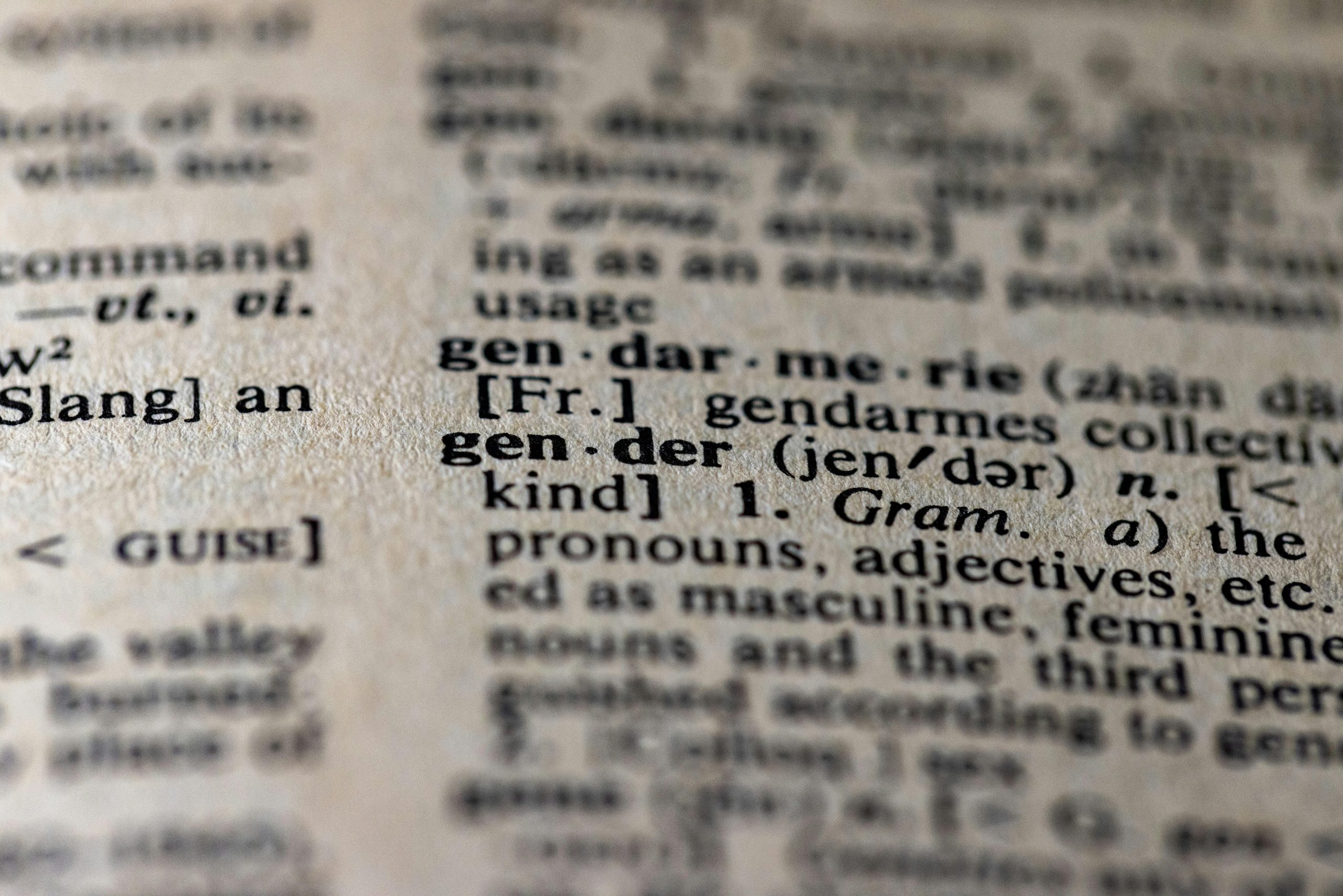 Guía completa de pronombres: lo, la, le en español para ELE